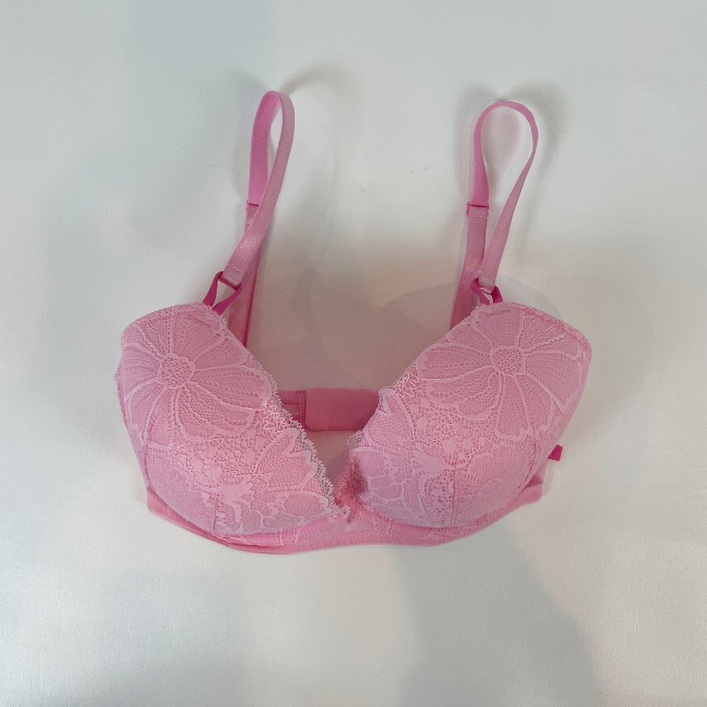 NWOT Victoria's Secret Bra 32DDD Lightly Lined Rockerwire Pink Lace B109